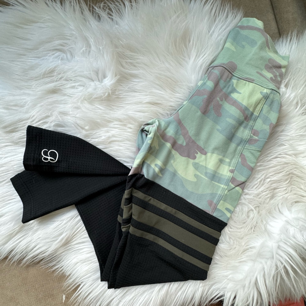 Bombshell sportswear leggings
